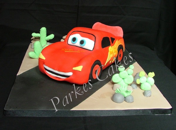 lightening mcqueen cake